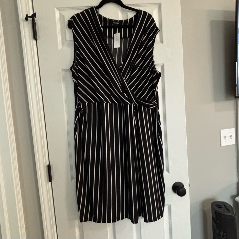 Roz and Ali Black and White Striped Dress